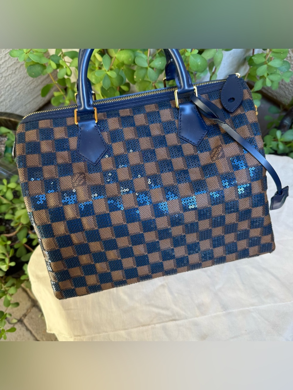 Louis Vuitton Damier Paillettes Speedy 30 - Picture 3 of 16